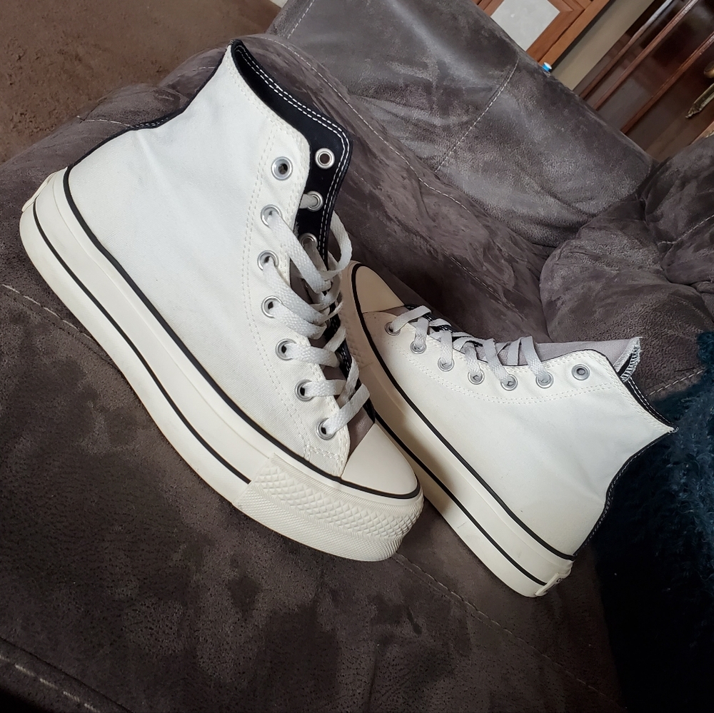 Converse Customized Platform High Tops - Picture 8 of 10